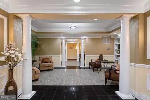 7880 Rolling Woods Ct #408, Springfield, VA 22152 photo 5