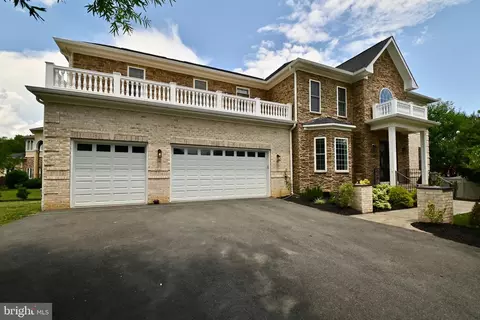 6556 Edsall Rd, Alexandria, VA 22312