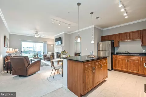 12957 Centre Park Cir #304, Herndon, VA 20171