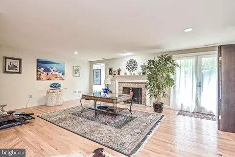 1469 Hampton Ridge Dr, Mclean, VA 22101 photo 44