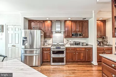 1469 Hampton Ridge Dr, Mclean, VA 22101 photo 20