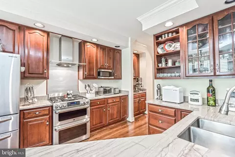 1469 Hampton Ridge Dr, Mclean, VA 22101 photo 18