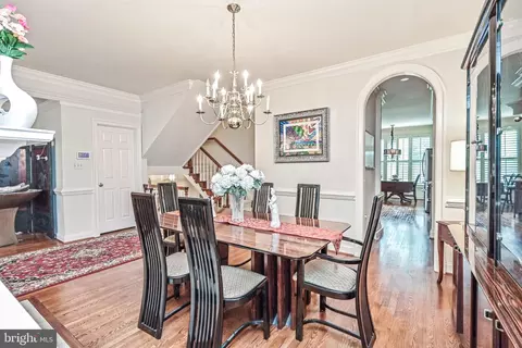 1469 Hampton Ridge Dr, Mclean, VA 22101 photo 9