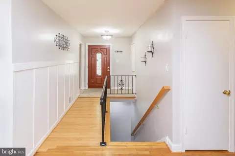 6800 Rolling Rd, Springfield, VA 22152 photo 35