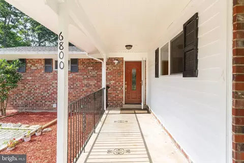 6800 Rolling Rd, Springfield, VA 22152 photo 12