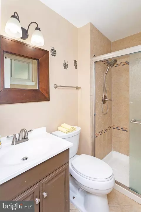 6800 Rolling Rd, Springfield, VA 22152 photo 34