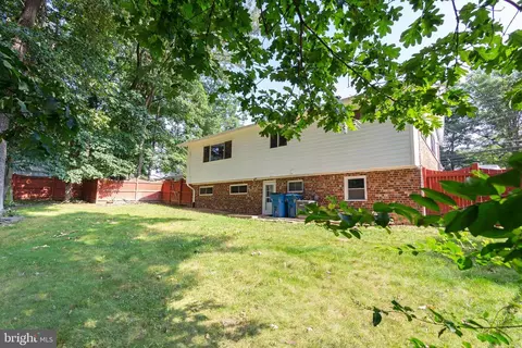 6800 Rolling Rd, Springfield, VA 22152 photo 9