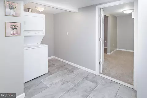6800 Rolling Rd, Springfield, VA 22152 photo 39