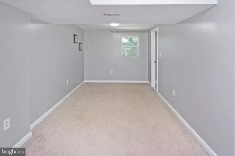 6800 Rolling Rd, Springfield, VA 22152 photo 41