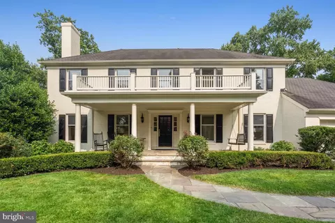 1211 Suffield Dr, Mclean, VA 22101 photo 2