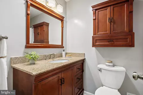 8302 Brixton St, Springfield, VA 22152 photo 25