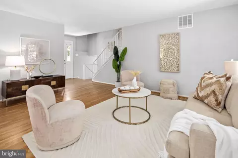 8302 Brixton St, Springfield, VA 22152 photo 8