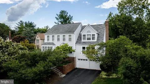 14702 Wildflower Ct, Centreville, VA 20120