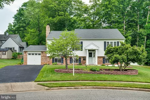 9308 Willow Pond Ln, Burke, VA 22015