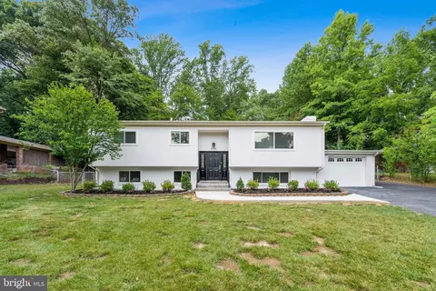 8724 Arlington Blvd, Fairfax, VA 22031