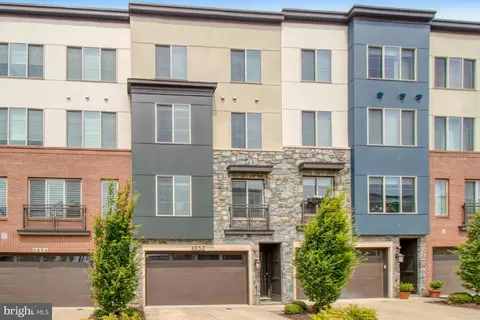 4952 Trail Vista Ln, Chantilly, VA 20151
