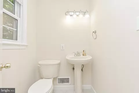 6705 Coachman Dr, Springfield, VA 22152 photo 23