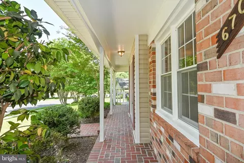 6705 Coachman Dr, Springfield, VA 22152 photo 8