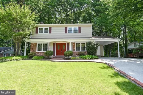 6705 Coachman Dr, Springfield, VA 22152