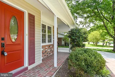 6705 Coachman Dr, Springfield, VA 22152 photo 7