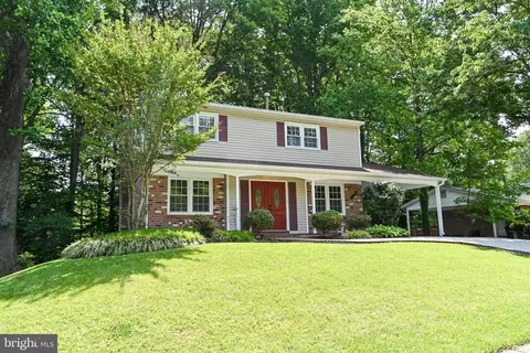 6705 Coachman Dr, Springfield, VA 22152 photo 2