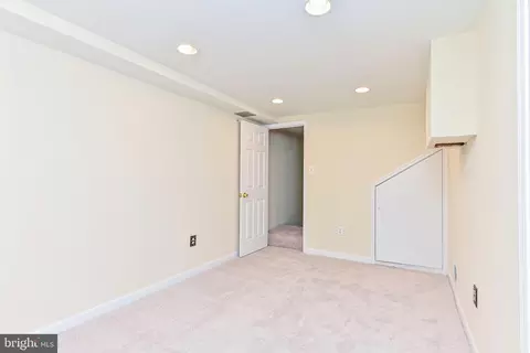 6705 Coachman Dr, Springfield, VA 22152 photo 38