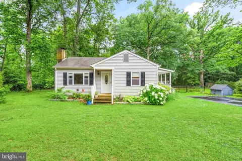 11415 Park Dr, Fairfax, VA 22030