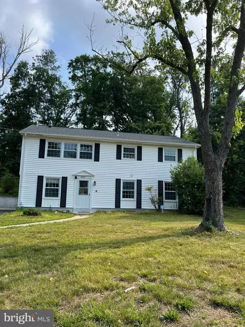 6427 Carriage Dr, Alexandria, VA 22310