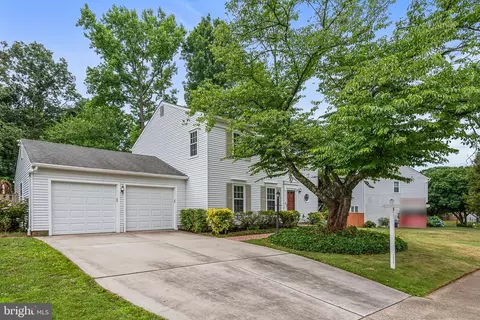 6233 Cockspur Dr, Alexandria, VA 22310