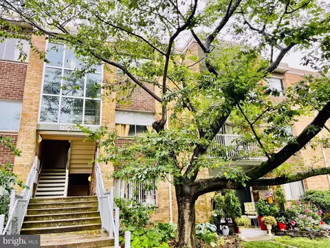 8003 Chanute Pl #15/10, Falls Church, VA 22042