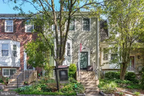 13934 New Braddock Rd, Centreville, VA 20121