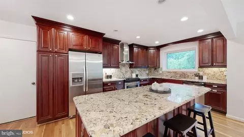 6907 Lemon Rd, Mclean, VA 22101 photo 5