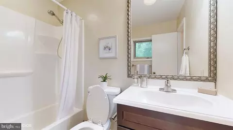 6907 Lemon Rd, Mclean, VA 22101 photo 9