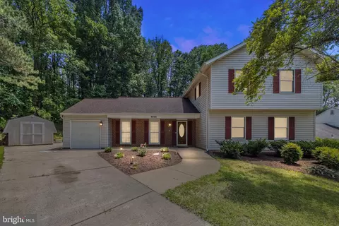 6803 Moon Rock Ct, Alexandria, VA 22306