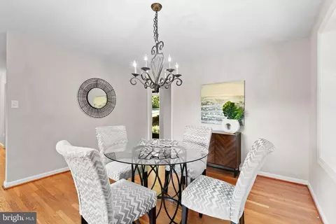 5318 Weymouth Dr, Springfield, VA 22151 photo 21
