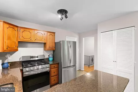 5318 Weymouth Dr, Springfield, VA 22151 photo 15