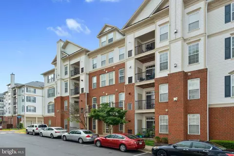 11623 Cavalier Landing Ct #202, Fairfax, VA 22030