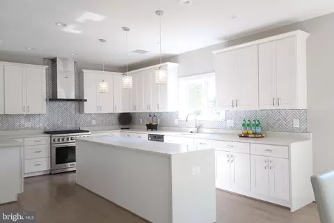 7016 Ridgeway Dr, Springfield, VA 22150 photo 14