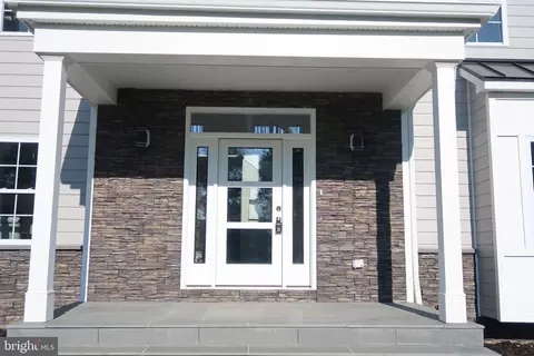 7016 Ridgeway Dr, Springfield, VA 22150 photo 5