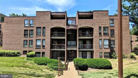 11232 Chestnut Grv #19, Reston, VA 20190