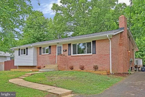 6622 The Parkway Pkwy, Alexandria, VA 22310