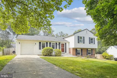 15304 Harmony Hill Ct, Centreville, VA 20120