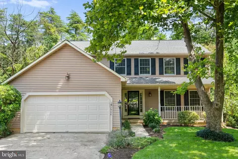 12908 New Parkland Dr, Herndon, VA 20171