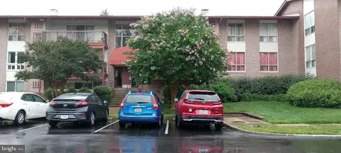 208 Park Terrace Ct SE #48, Vienna, VA 22180