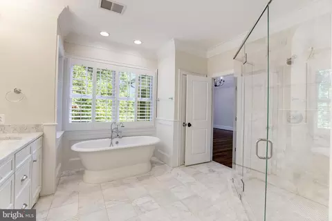 7906 Old Falls Rd, Mclean, VA 22102 photo 48