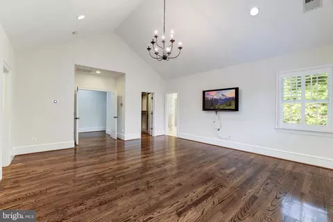7906 Old Falls Rd, Mclean, VA 22102 photo 42