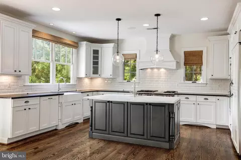 7906 Old Falls Rd, Mclean, VA 22102 photo 30