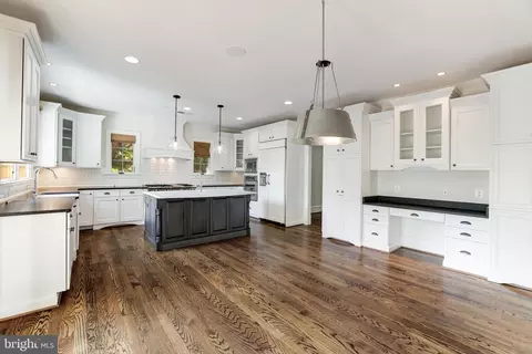 7906 Old Falls Rd, Mclean, VA 22102 photo 28
