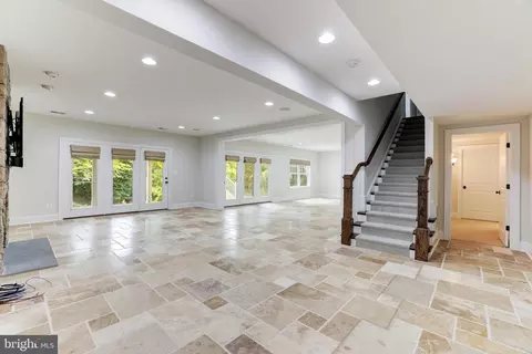 7906 Old Falls Rd, Mclean, VA 22102 photo 57