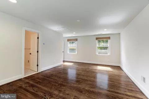 7906 Old Falls Rd, Mclean, VA 22102 photo 20